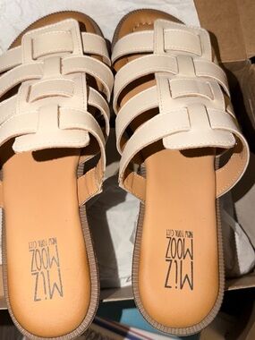 Miz Mooz Primm Women's Cream Woven Slide Sandals READ DESCRIPTION